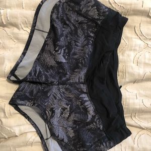 Lululemon Shorts Size 8